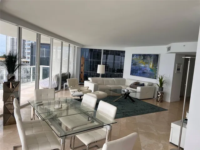 $11,000 | 18671 Collins Avenue, Unit 601, Sunny Isles Beach, FL 33160