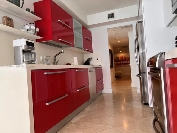 $11,000 | 18671 Collins Avenue, Unit 601, Sunny Isles Beach, FL 33160