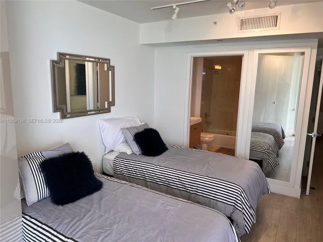 $11,000 | 18671 Collins Avenue, Unit 601, Sunny Isles Beach, FL 33160