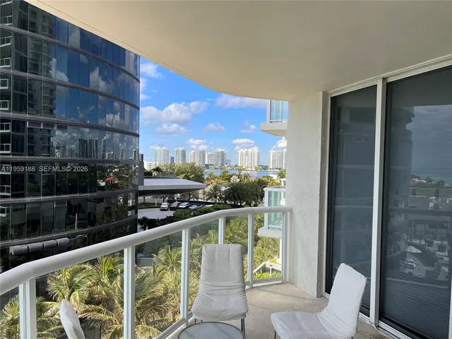 $11,000 | 18671 Collins Avenue, Unit 601, Sunny Isles Beach, FL 33160