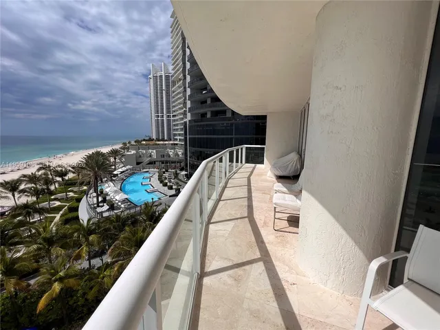 $11,000 | 18671 Collins Avenue, Unit 601, Sunny Isles Beach, FL 33160