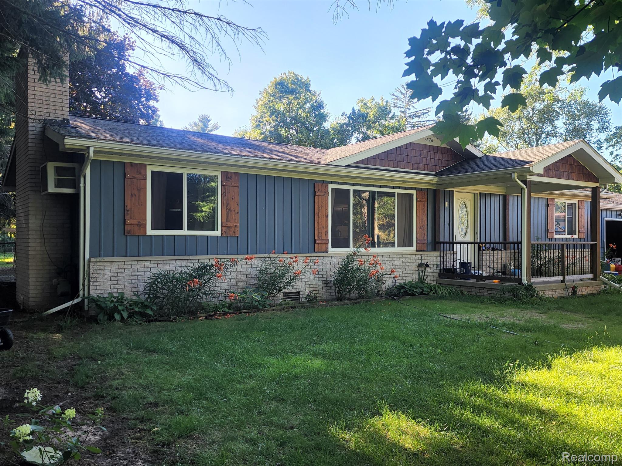 7376 Lakeshore Road Lexington, MI 48450 - Photo 22 of 27 Gallery Image 22