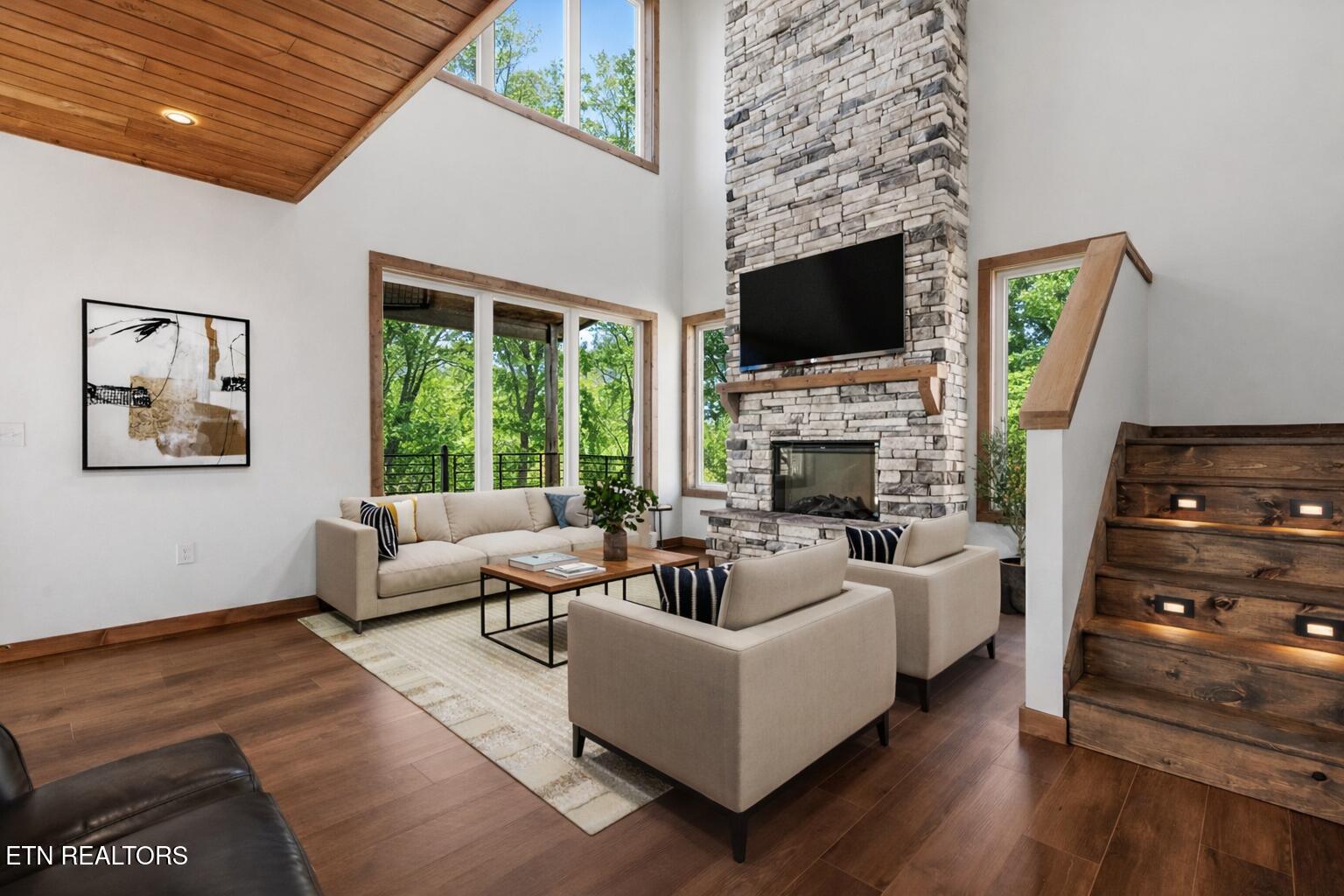 1345 Reedmont Way Sevierville, TN 37876 - Photo 7 of 39 grand Fireplace