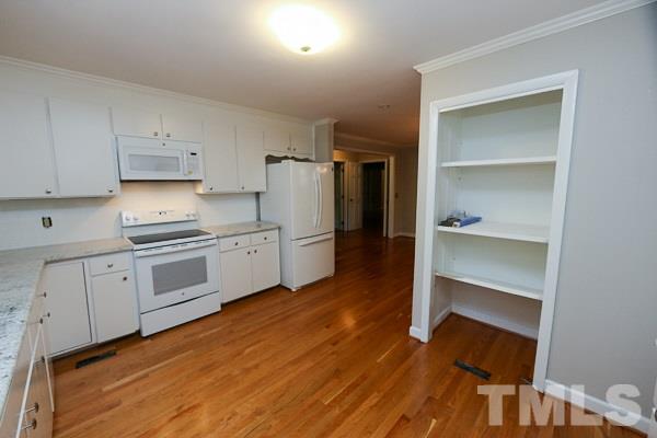 1812 Manuel Street Raleigh, NC 27612 - Photo 5 of 25 Gallery Image 5