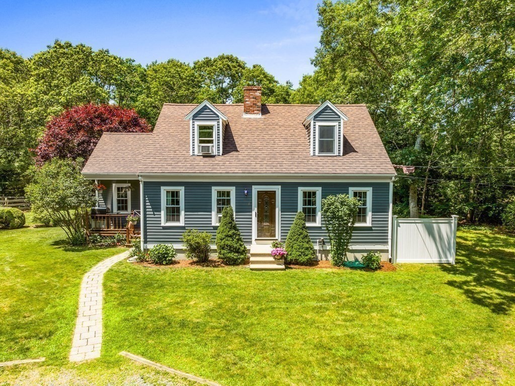 4 Mor Way Barnstable, MA 02648 - Photo 2 of 40