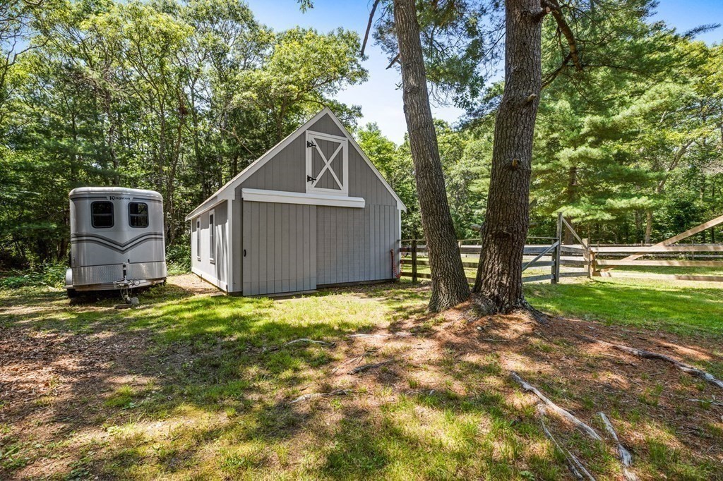 4 Mor Way Barnstable, MA 02648 - Photo 5 of 40
