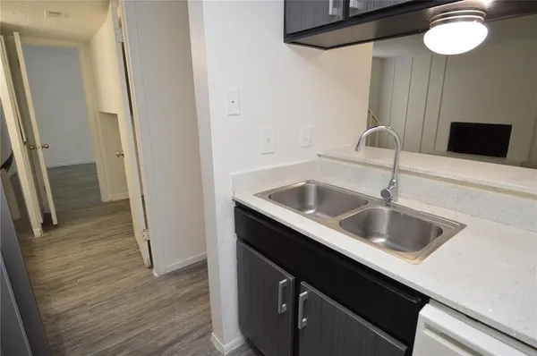 $1,599 | 5006 Moro Manor Drive, Unit 305, Tampa, FL 33617