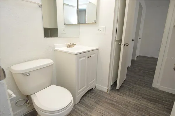 $1,599 | 5006 Moro Manor Drive, Unit 305, Tampa, FL 33617