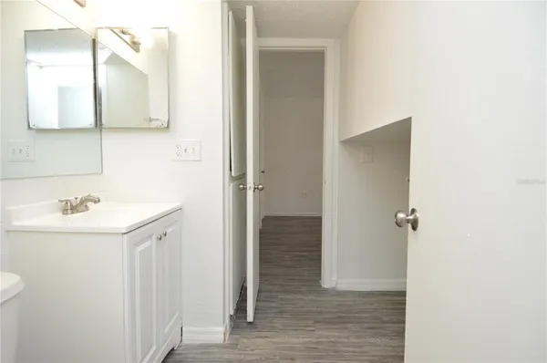 $1,599 | 5006 Moro Manor Drive, Unit 305, Tampa, FL 33617