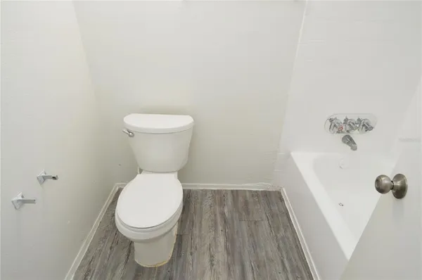 $1,599 | 5006 Moro Manor Drive, Unit 305, Tampa, FL 33617