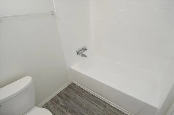 $1,599 | 5006 Moro Manor Drive, Unit 305, Tampa, FL 33617