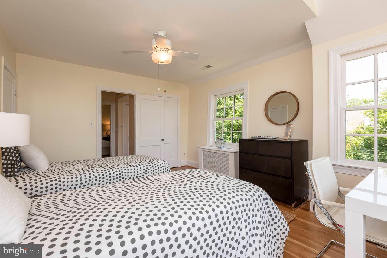 4330 37th Street Northwest Washington, DC 20008 - Photo 26 of 48