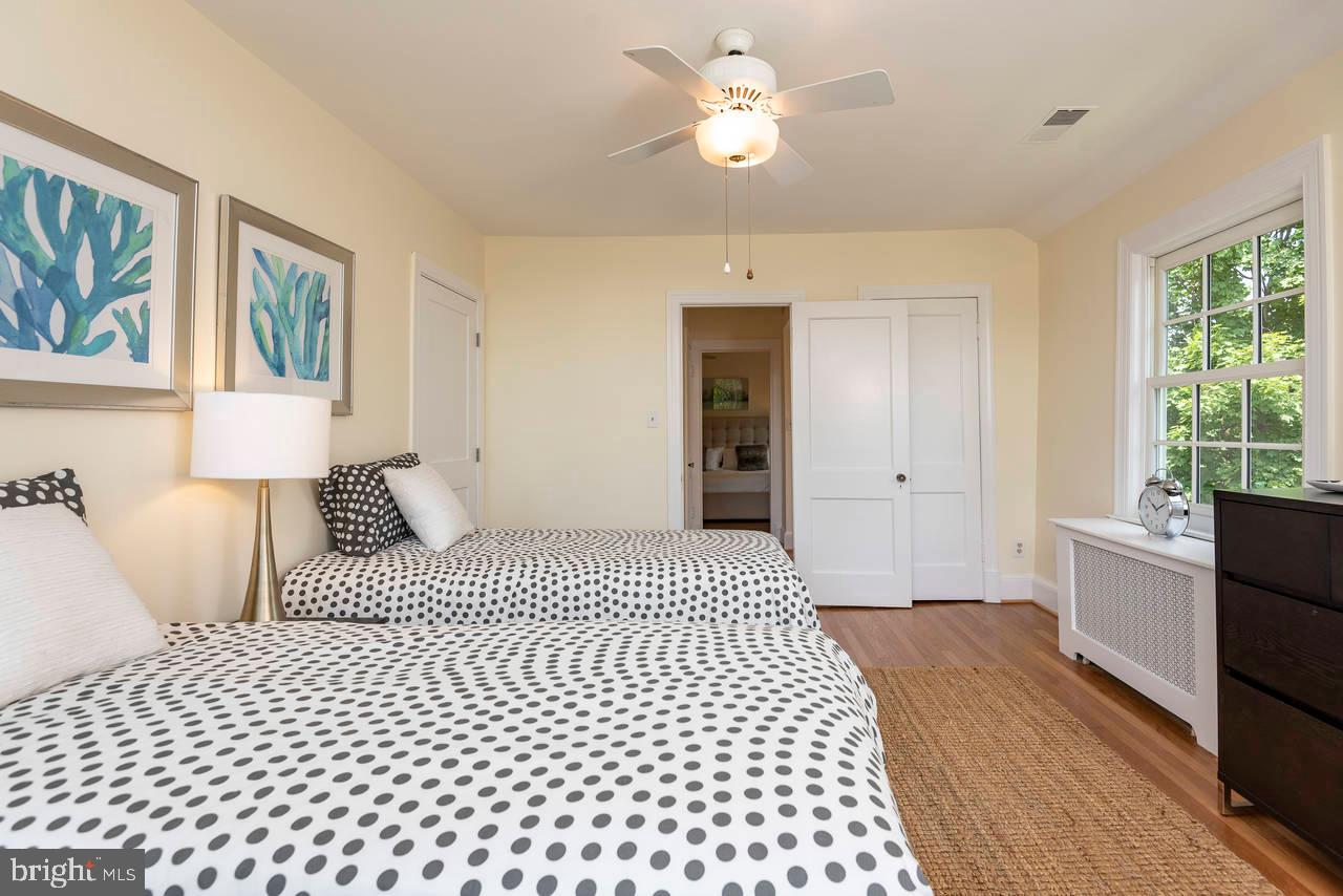 4330 37th Street Northwest Washington, DC 20008 - Photo 27 of 48