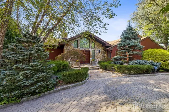 $3,325,000 | 951 Scioto Drive, Franklin Lakes, NJ 07417