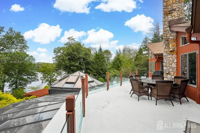 $3,325,000 | 951 Scioto Drive, Franklin Lakes, NJ 07417