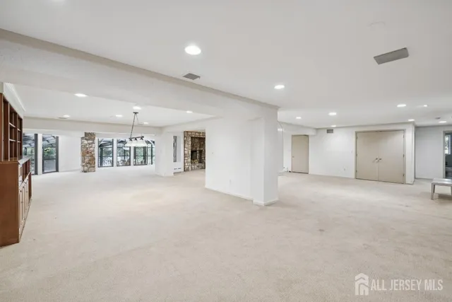 $3,325,000 | 951 Scioto Drive, Franklin Lakes, NJ 07417