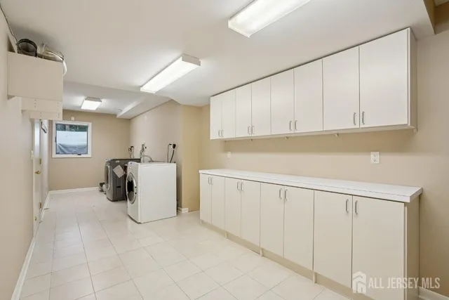 $3,325,000 | 951 Scioto Drive, Franklin Lakes, NJ 07417