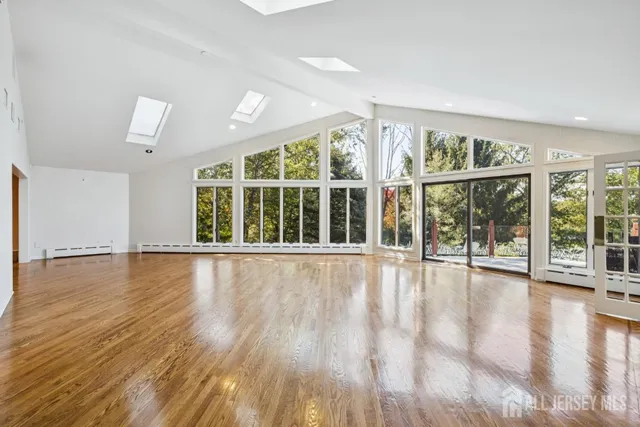 $3,325,000 | 951 Scioto Drive, Franklin Lakes, NJ 07417