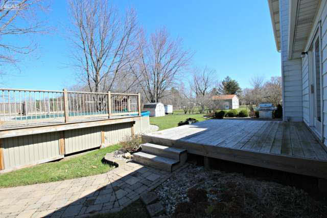 4086 West Wilson Road Clio, MI 48420 - Photo 12 of 25 21122115-11.JPG