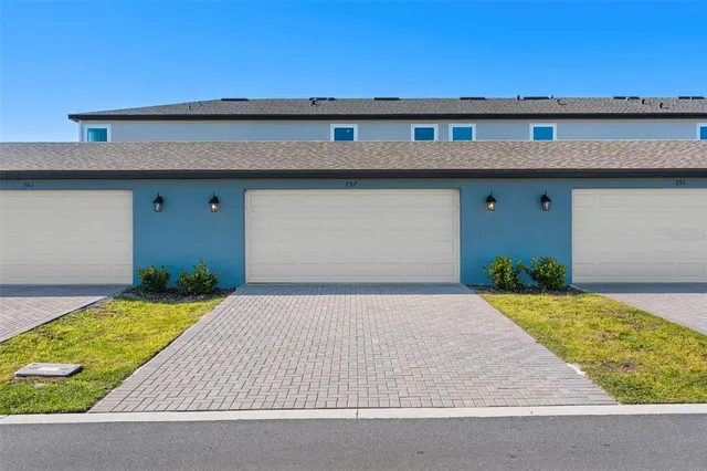 $351,990 | 718 Blissful Gdns Way, Apopka, FL 32703