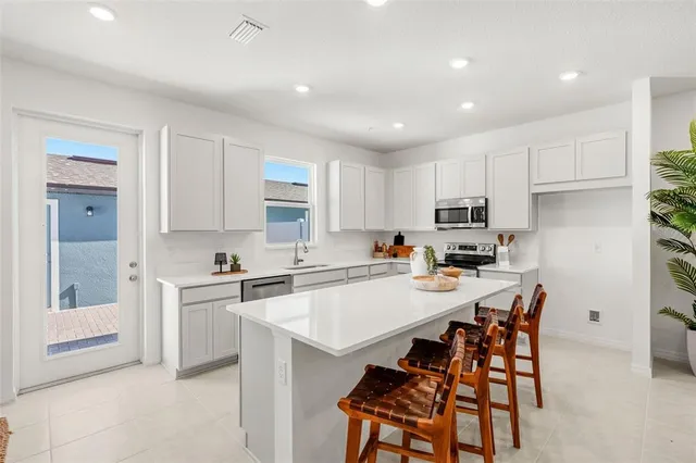 $351,990 | 718 Blissful Gdns Way, Apopka, FL 32703