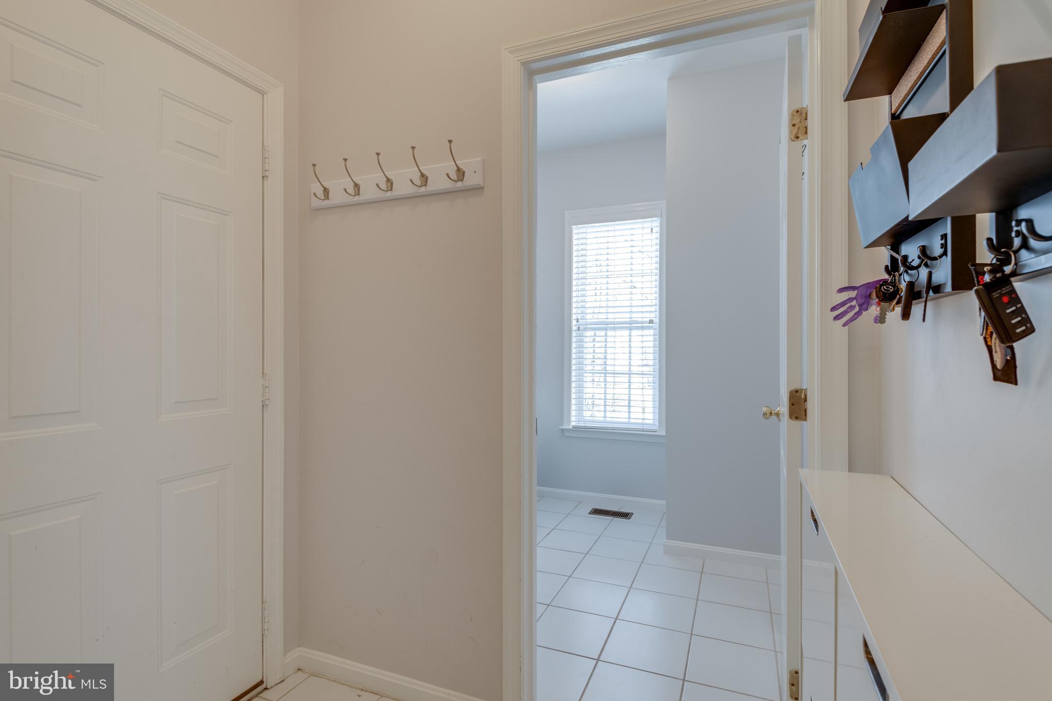 12368 Brown Fox Way Reston, VA 20191 - Photo 25 of 67 Mud Room