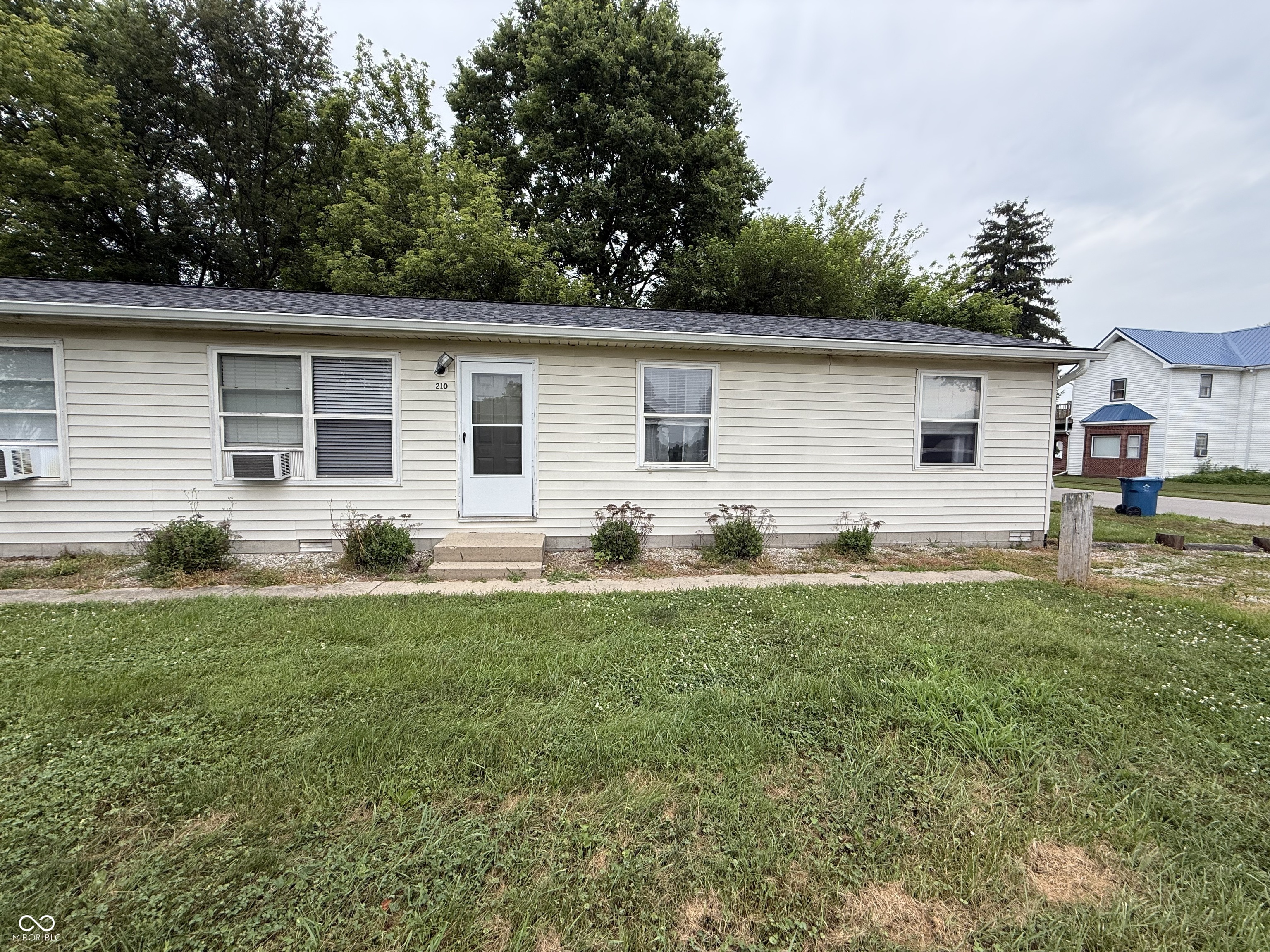 210 South Walnut Street Atlanta, IN 46031 - Photo 1 of 19