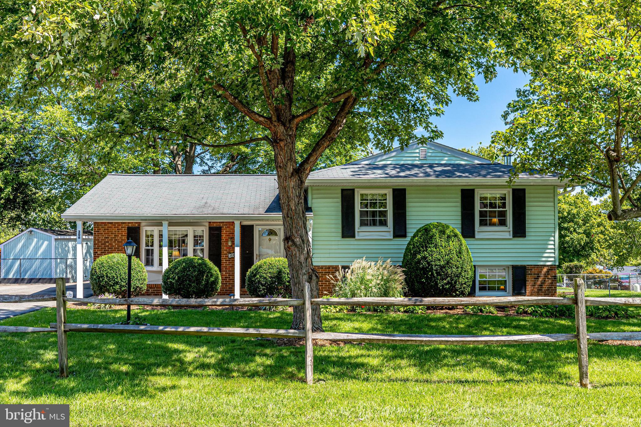 306 South Harrison Road Sterling, VA 20164 - Photo 2 of 67 Gallery Image 2