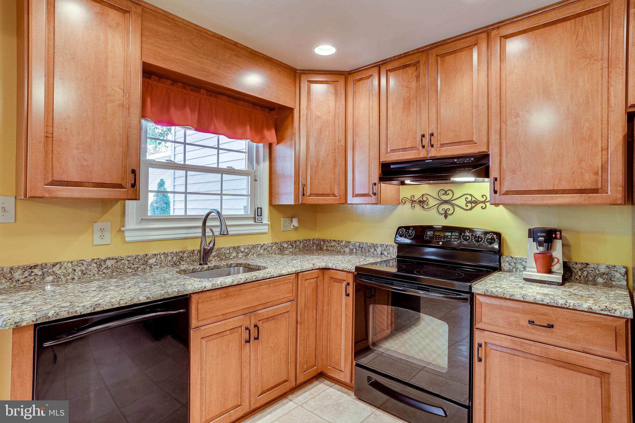 306 South Harrison Road Sterling, VA 20164 - Photo 18 of 67 Gallery Image 18