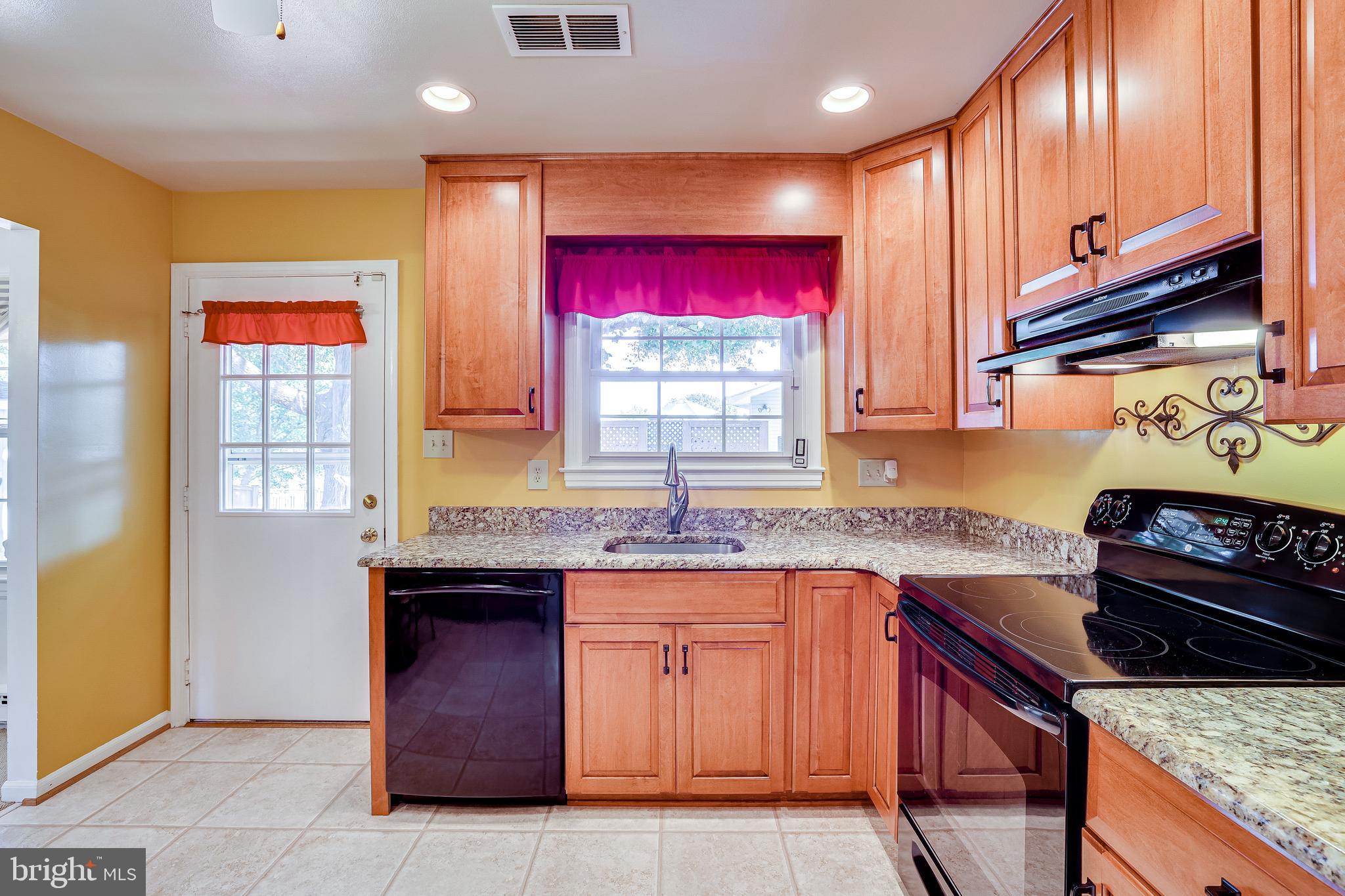 306 South Harrison Road Sterling, VA 20164 - Photo 19 of 67 Gallery Image 19