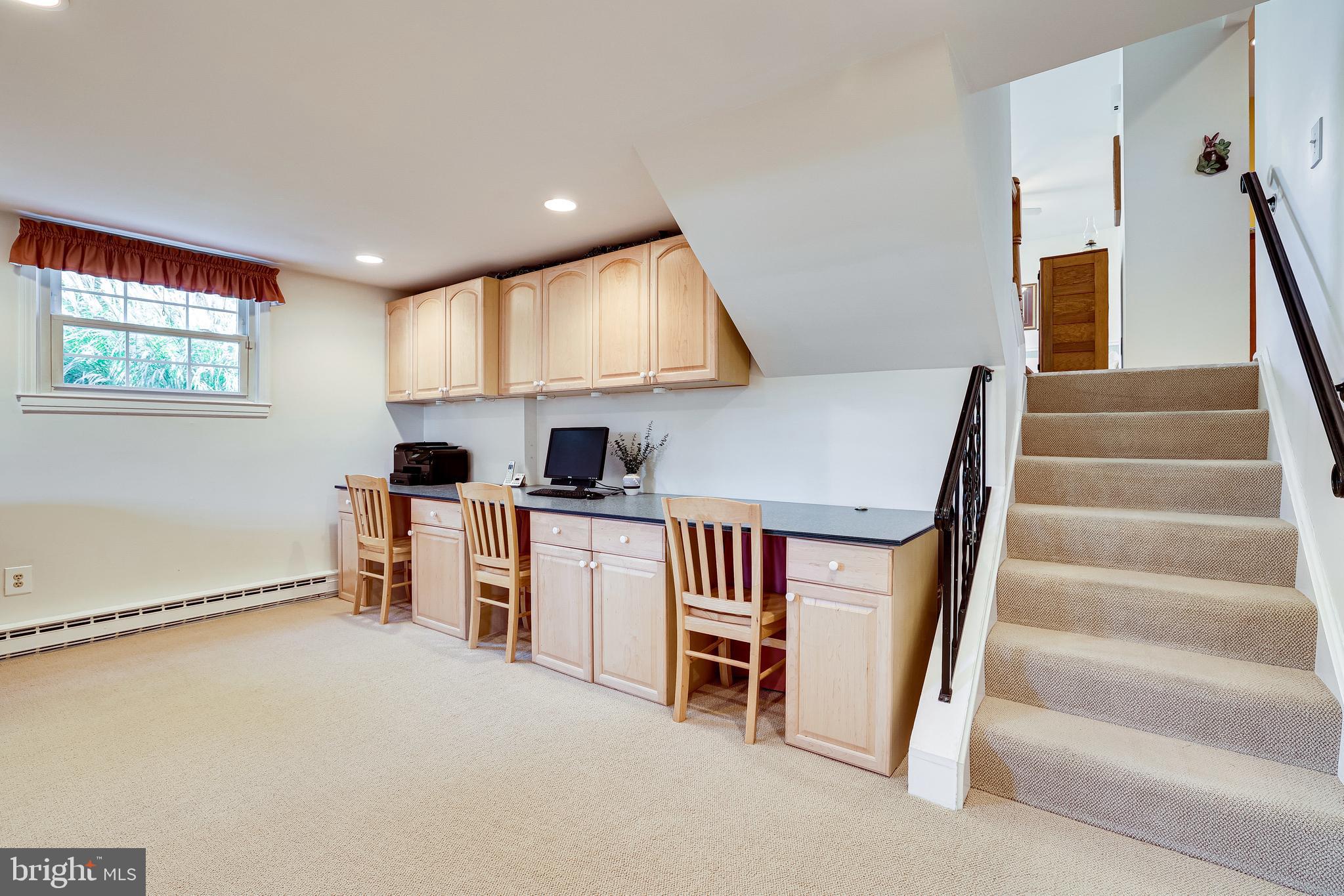 306 South Harrison Road Sterling, VA 20164 - Photo 42 of 67 Gallery Image 42