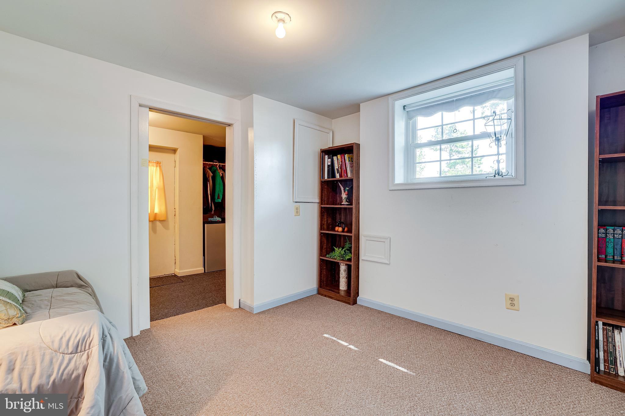 306 South Harrison Road Sterling, VA 20164 - Photo 53 of 67 Gallery Image 53