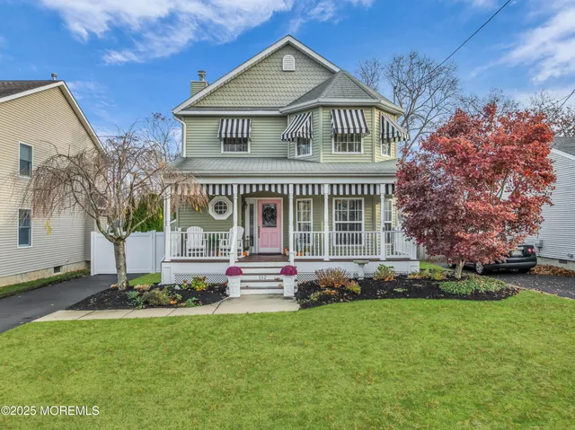 $997,000 | 512 Oak Terrace, Point Pleasant, NJ 08742