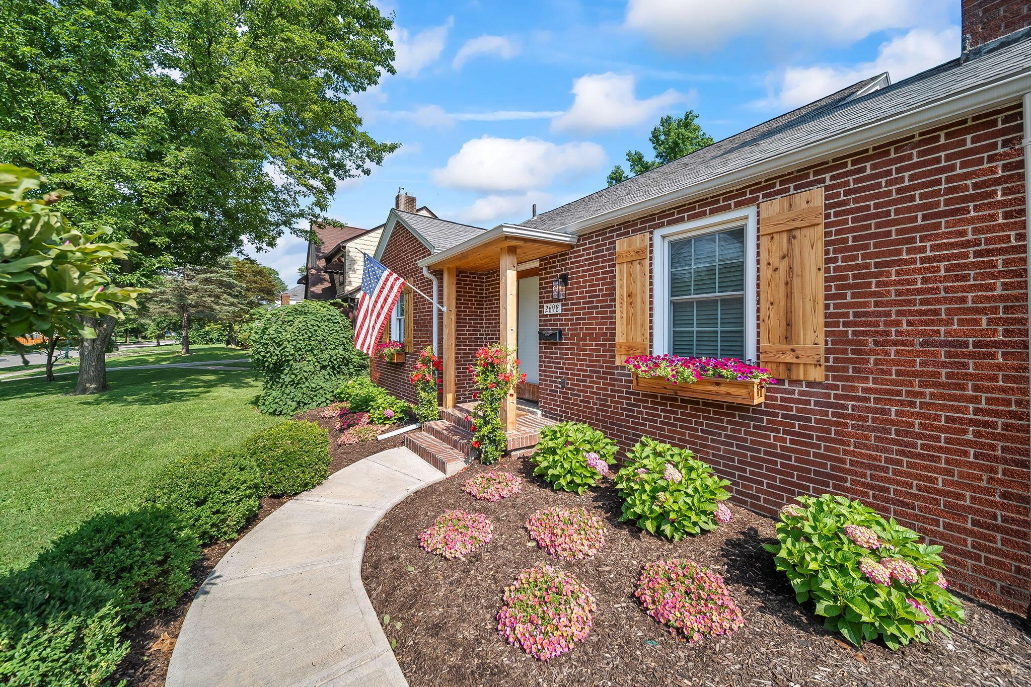 2698 Ruhl Avenue Columbus, OH 43209 - Photo 5 of 57 9-web-or-mls-DSC01684