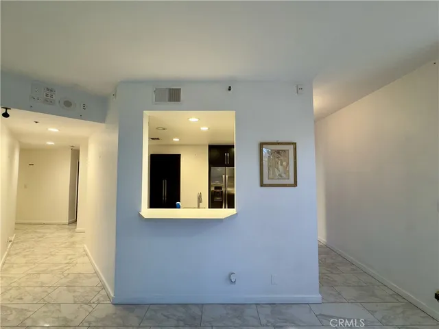 $840,000 | 1310 East Ocean Boulevard, Unit 101, Long Beach, CA 90802