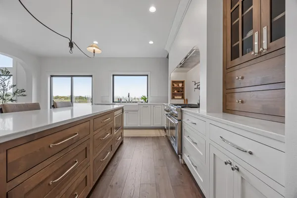 $924,900 | 7711 81st Avenue South, Horace, ND 58047