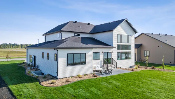 $924,900 | 7711 81st Avenue South, Horace, ND 58047