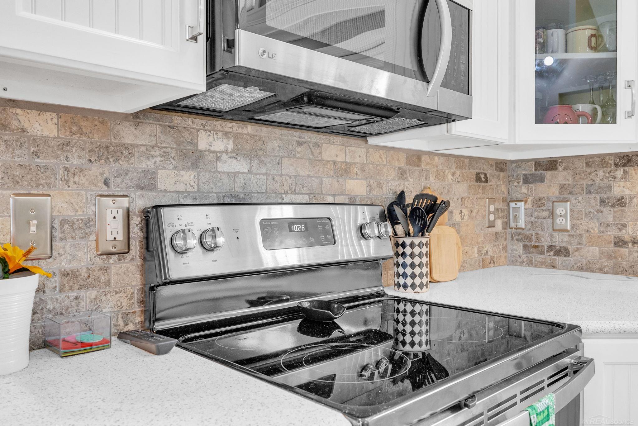 8383 Lakeshore Road Lexington, MI 48450 - Photo 11 of 79 Gallery Image 11