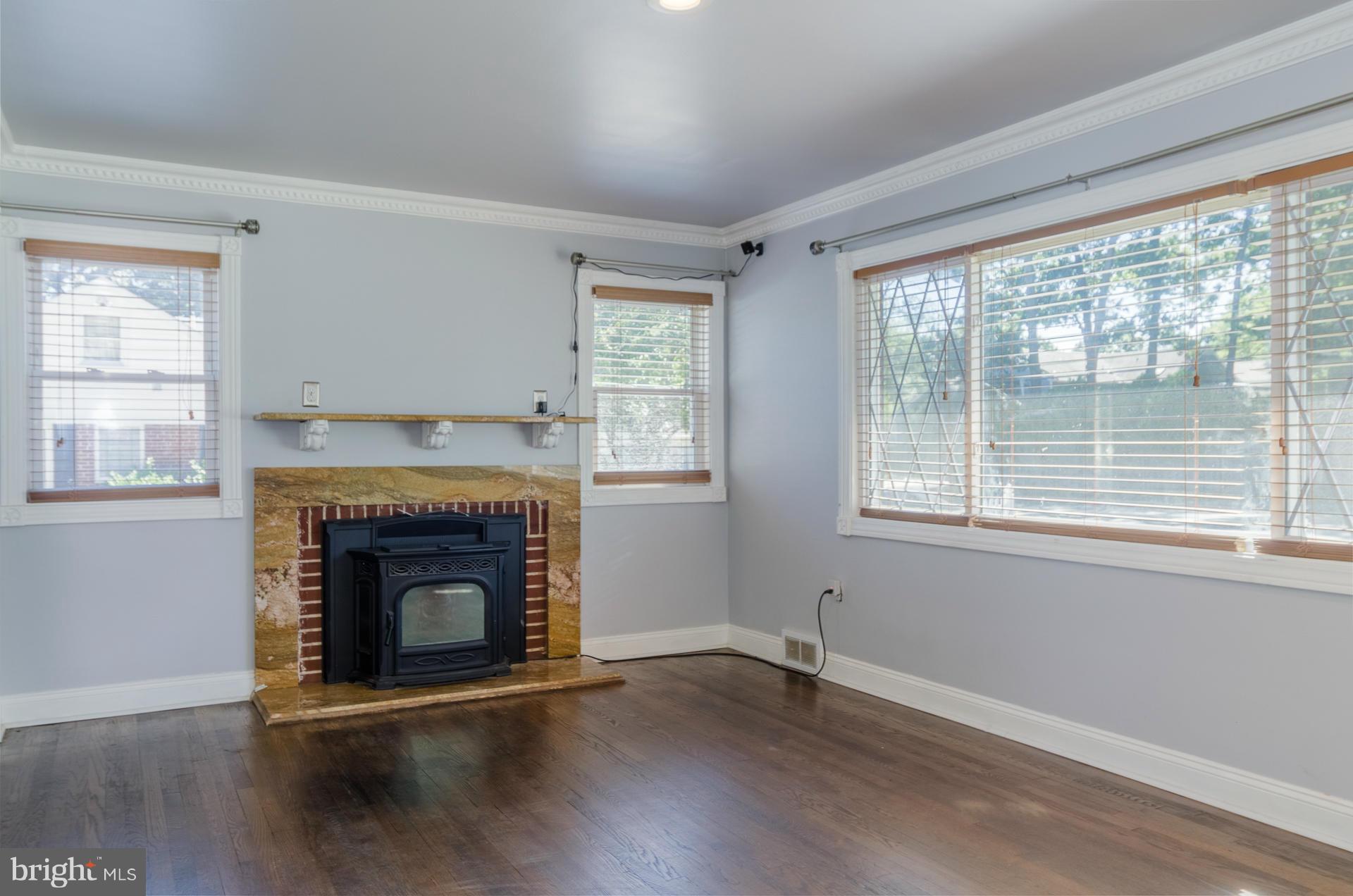 4508 Silver Spring Road Perry Hall, MD 21128 - Photo 2 of 30 Living Room