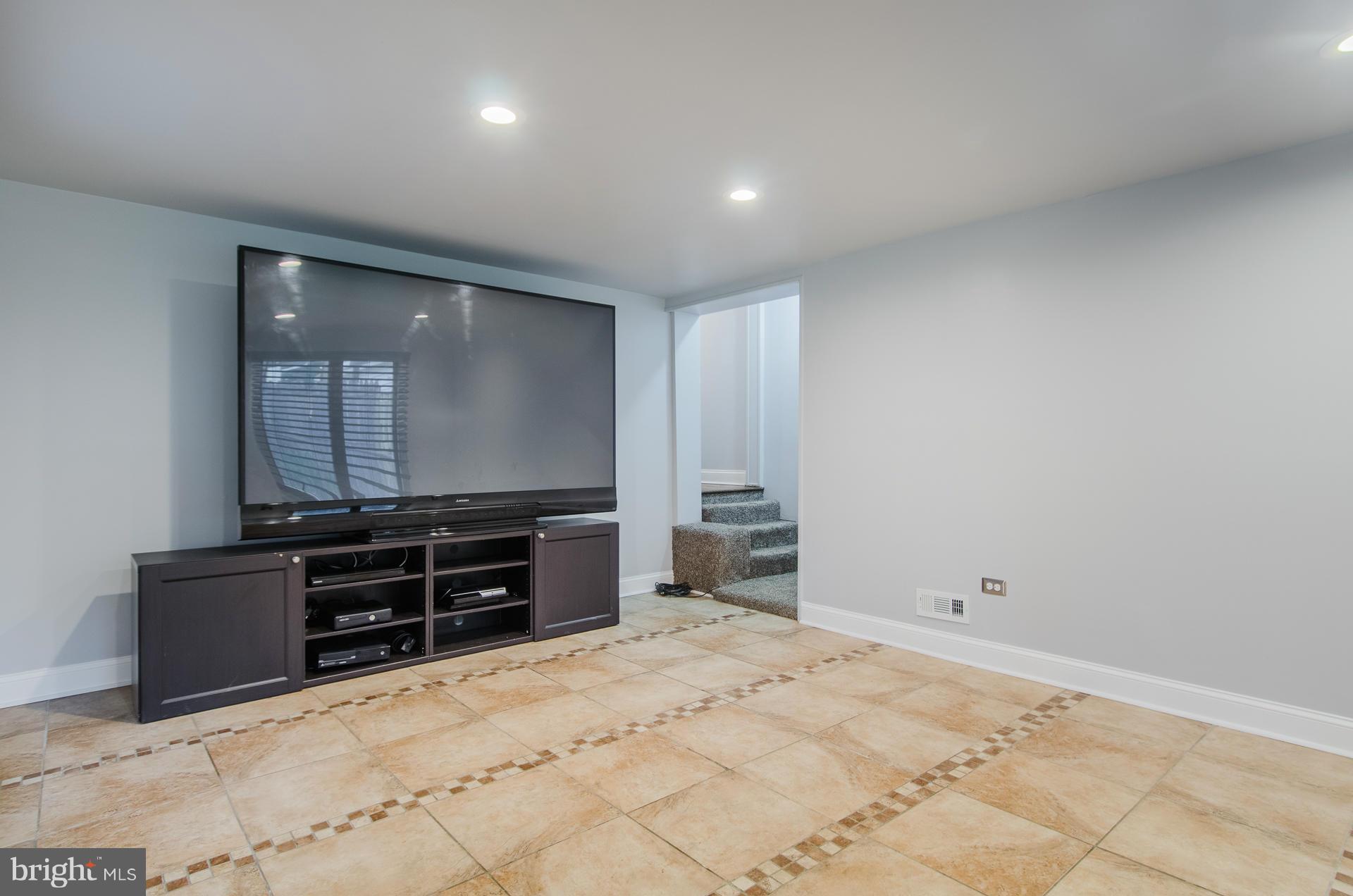 4508 Silver Spring Road Perry Hall, MD 21128 - Photo 12 of 30 Family Room