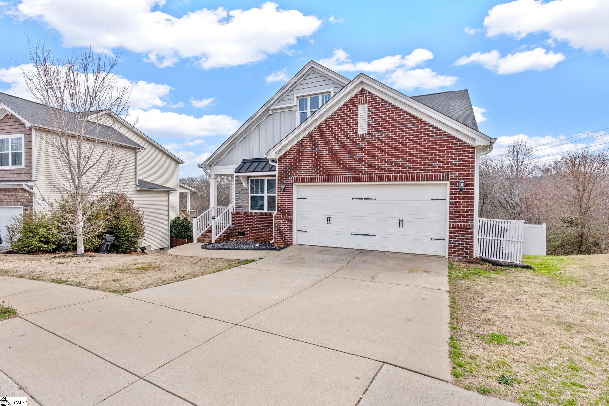 240 Rivers Edge Circle Simpsonville, SC 29680 - Photo 2 of 26