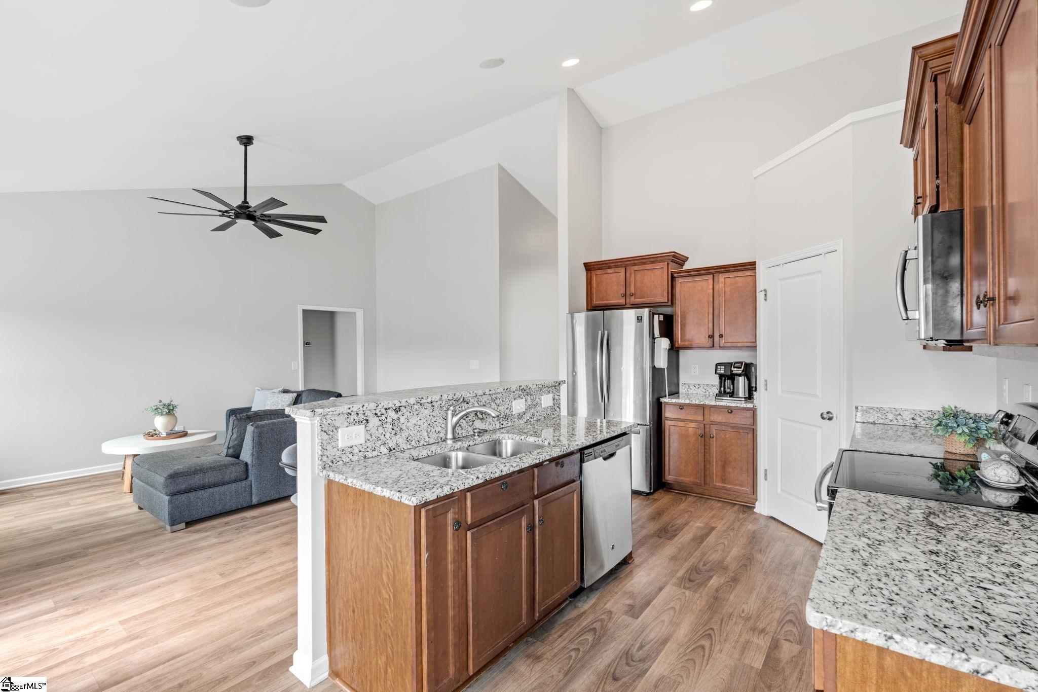 240 Rivers Edge Circle Simpsonville, SC 29680 - Photo 10 of 26