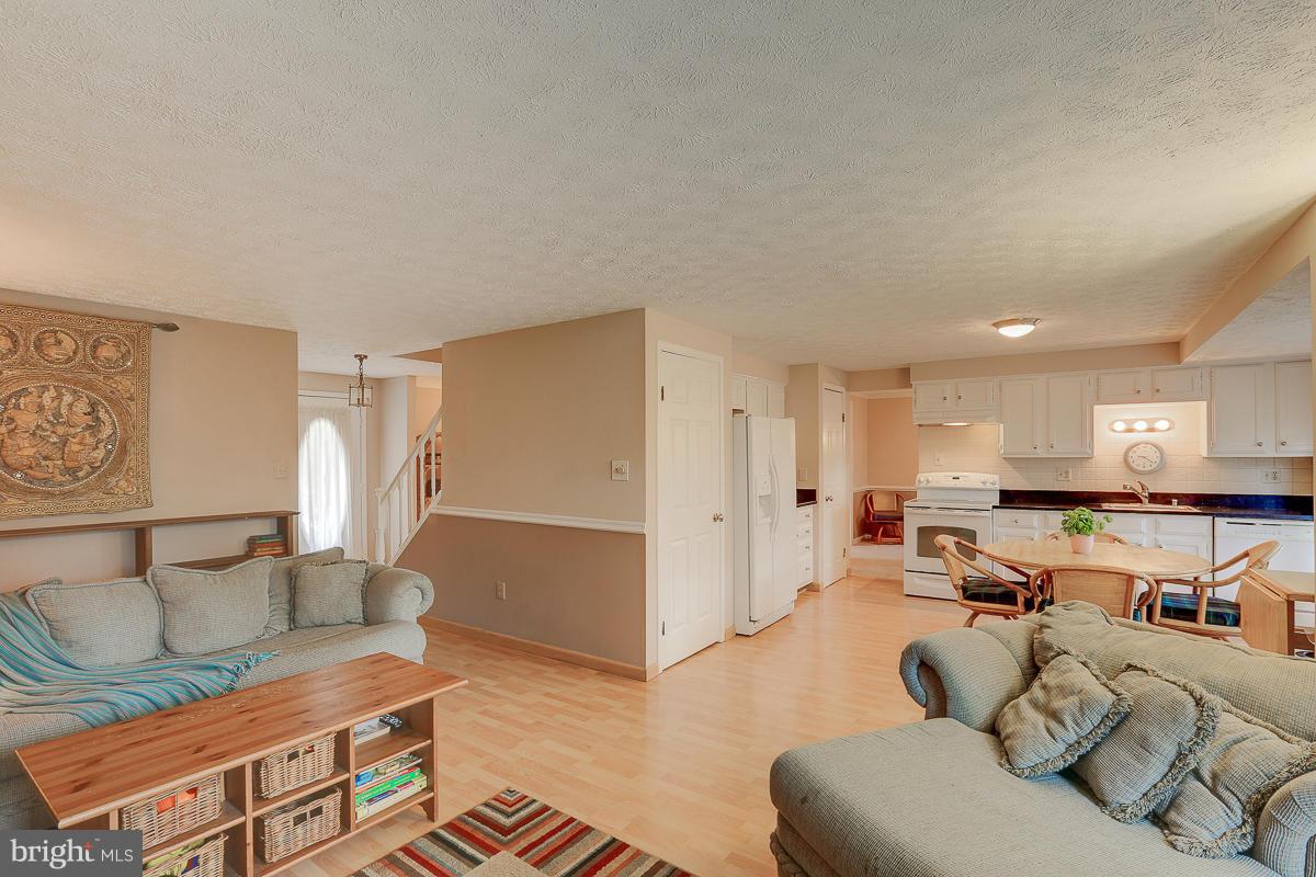 7249 Single Wheel Path Columbia, MD 21046 - Photo 14 of 29 Family Room