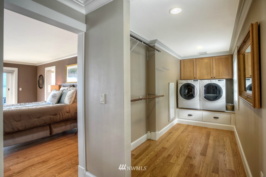 5909 Atlas Place Southwest Seattle, WA 98136 - Photo 15 of 25 Gallery Image 15