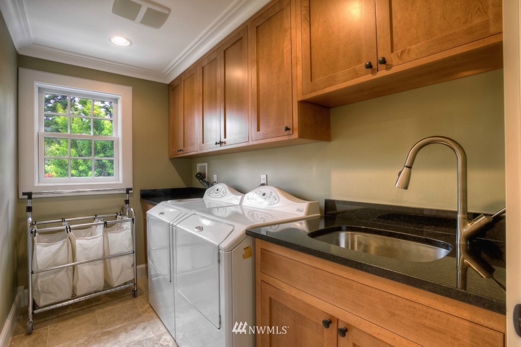 5909 Atlas Place Southwest Seattle, WA 98136 - Photo 21 of 25 Gallery Image 21