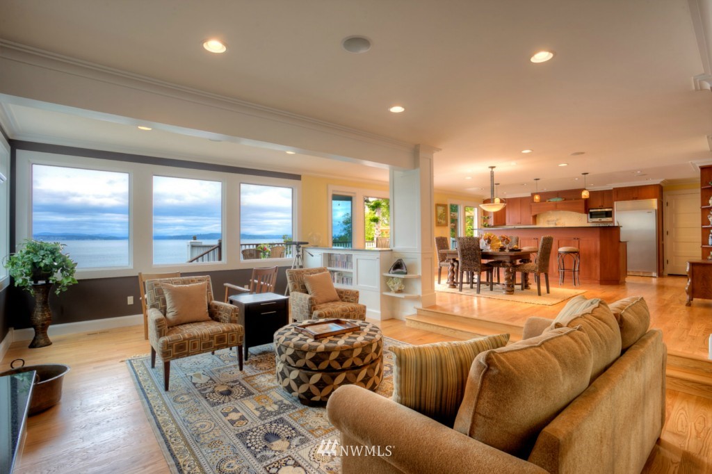 5909 Atlas Place Southwest Seattle, WA 98136 - Photo 5 of 25 Gallery Image 5