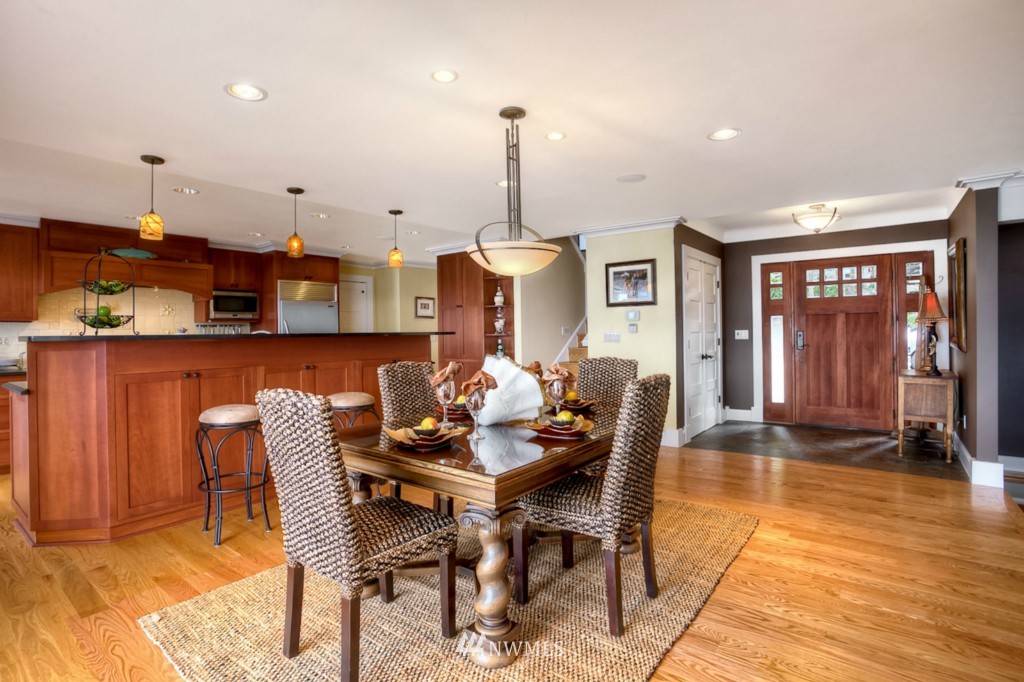 5909 Atlas Place Southwest Seattle, WA 98136 - Photo 8 of 25 Gallery Image 8
