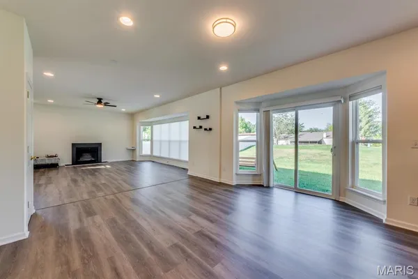 $3,200 | 253 Village Creek Drive, Ballwin, MO 63021