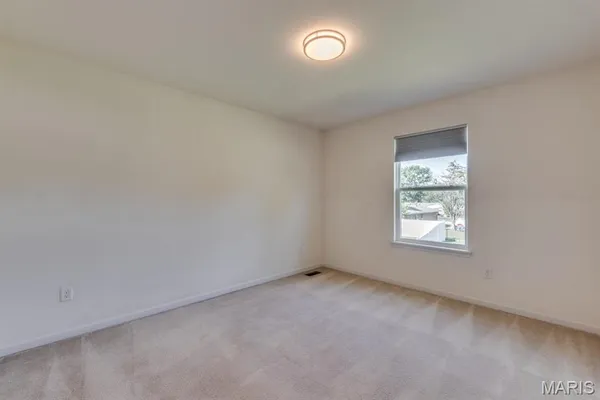 $3,200 | 253 Village Creek Drive, Ballwin, MO 63021