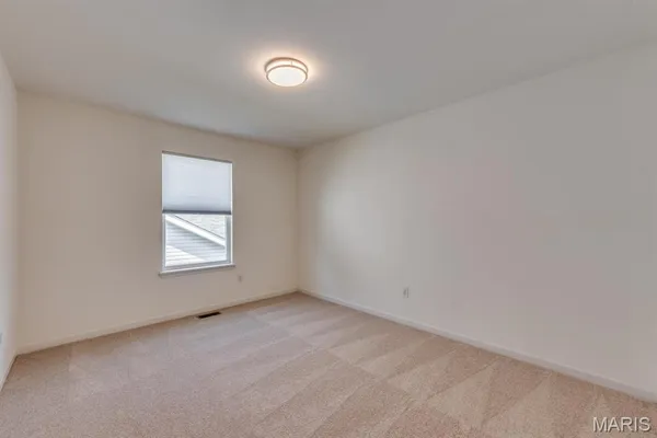 $3,200 | 253 Village Creek Drive, Ballwin, MO 63021